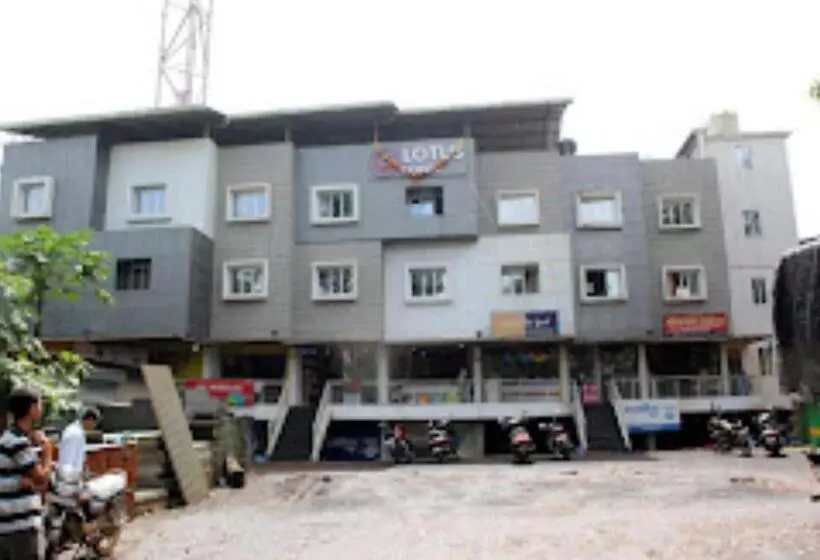 Hotelli Lotus Lodge Kalmath