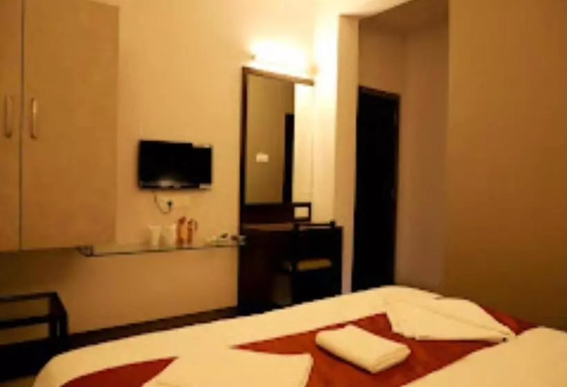 Hotelli Lotus Lodge Kalmath