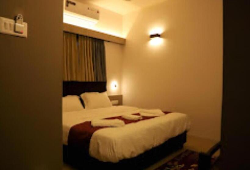 Hotel Lotus Lodge Kalmath