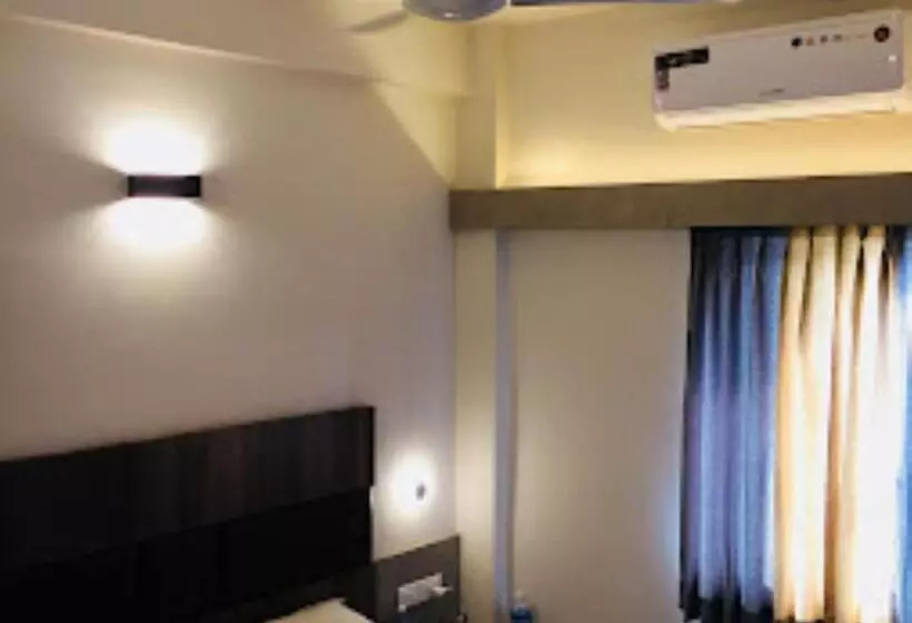 Hotelli Lotus Lodge Kalmath