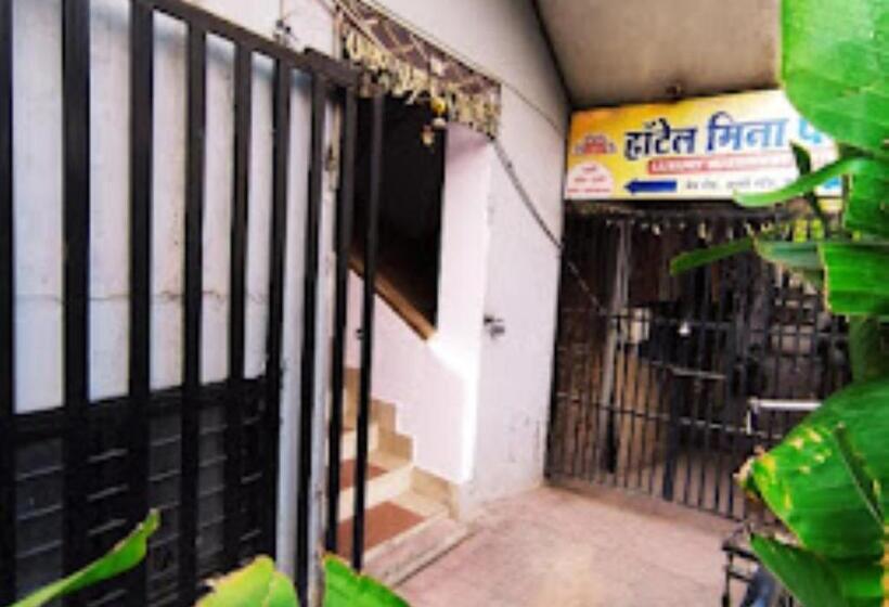 Отель Mina Palace Wardha