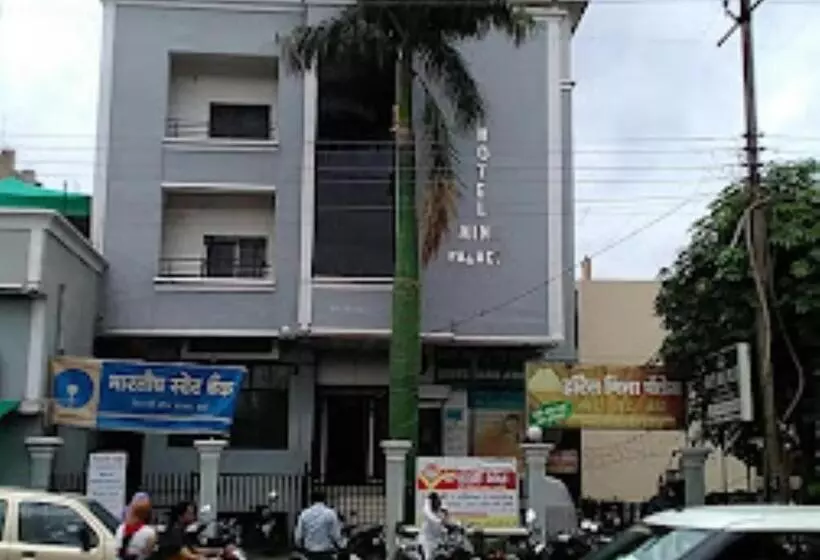 ホテル Mina Palace Wardha