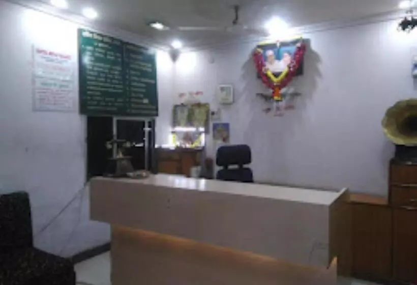 ホテル Mina Palace Wardha