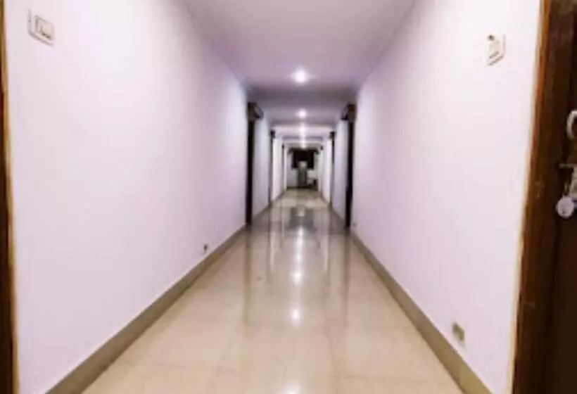 ホテル Mina Palace Wardha