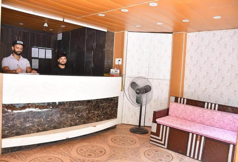 בית מלון כפרי Pine View