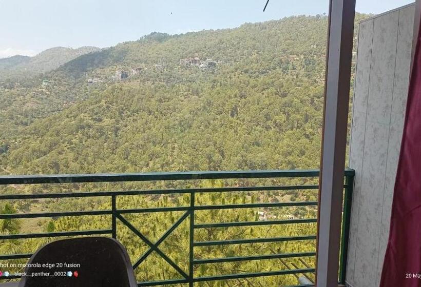 בית מלון כפרי Pine View