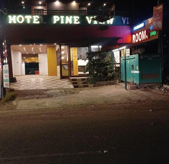 בית מלון כפרי Pine View