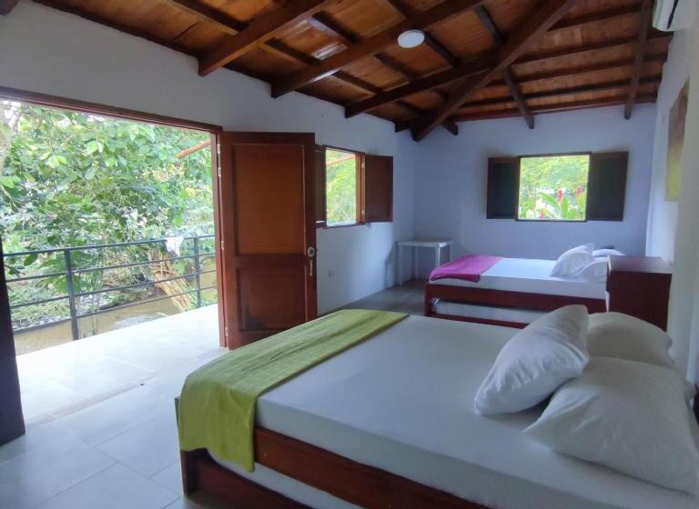 هتل Portones De Rioclaro Las Mercedes