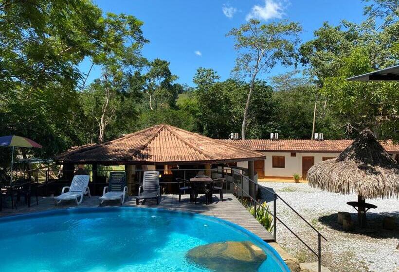 هتل Portones De Rioclaro Las Mercedes