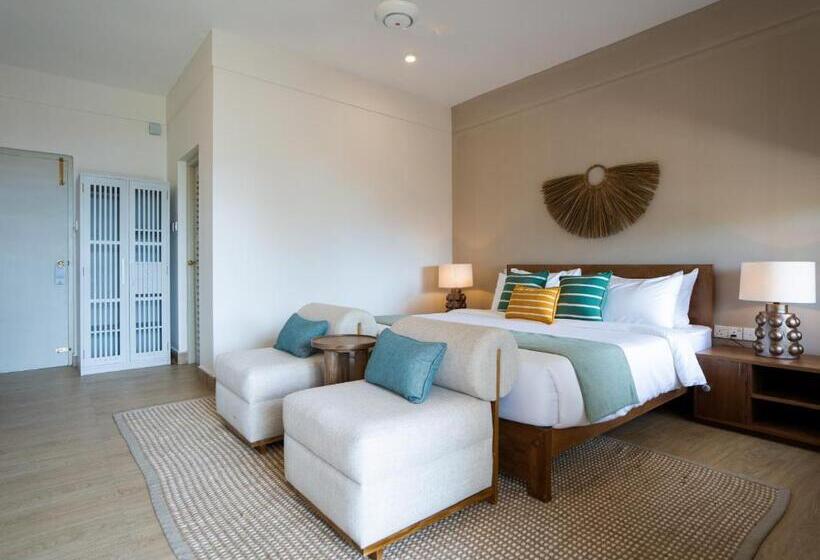 Отель The Jam House