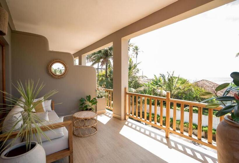 Отель The Jam House