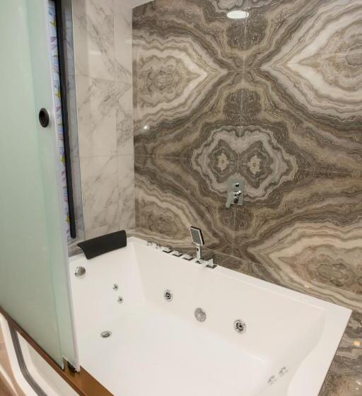 Hotel Vak Resort Dilijan