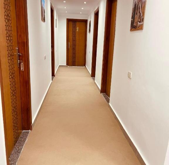 هتل Yamour Pyramids View