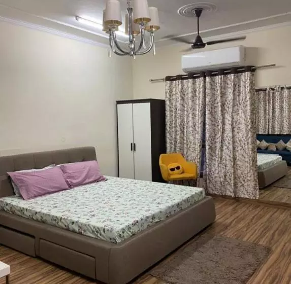 Luxury Hostel