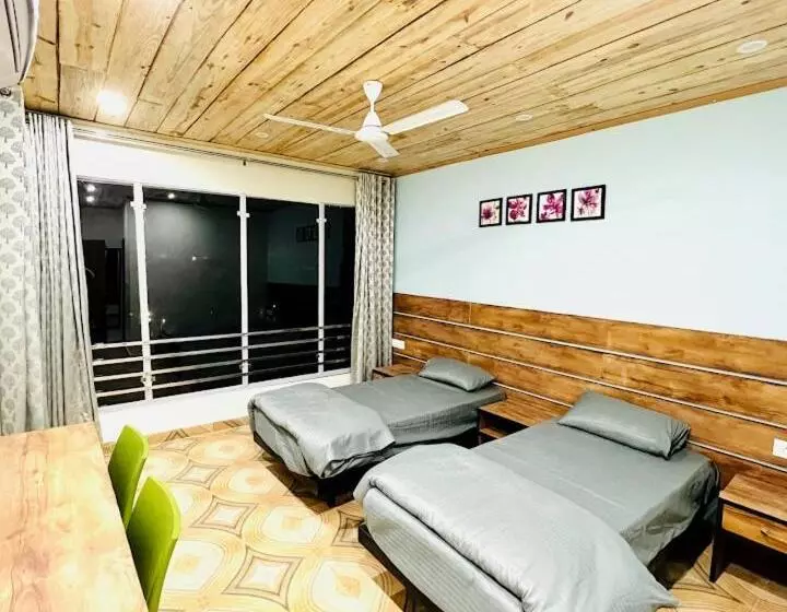 Luxury Hostel