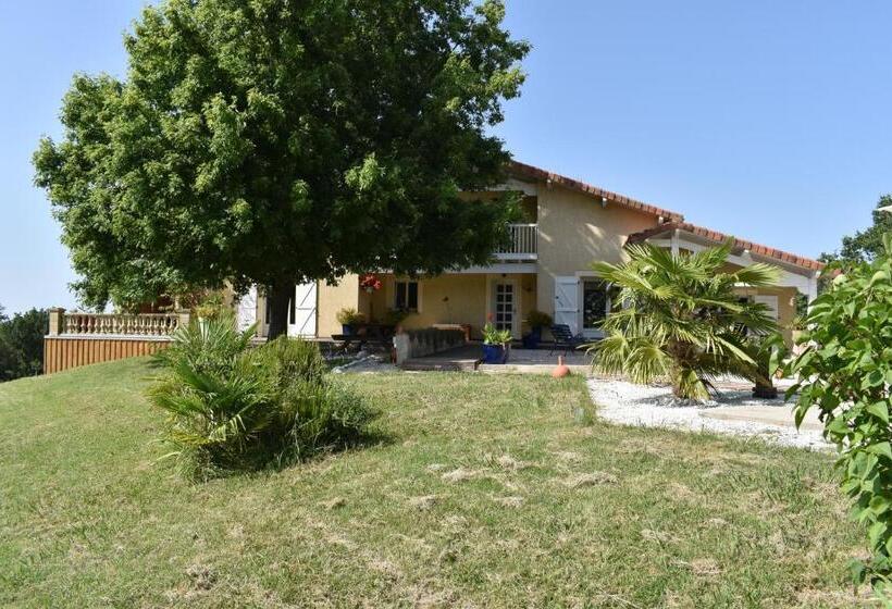 بنسيون Maison A Vallon