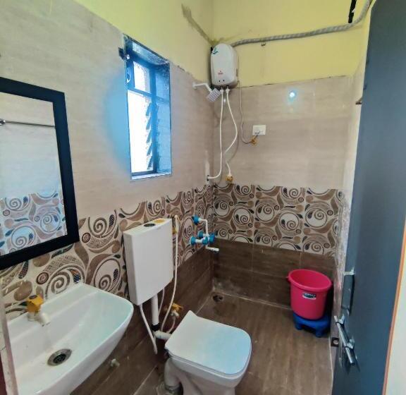 펜션 Raunak Guest House