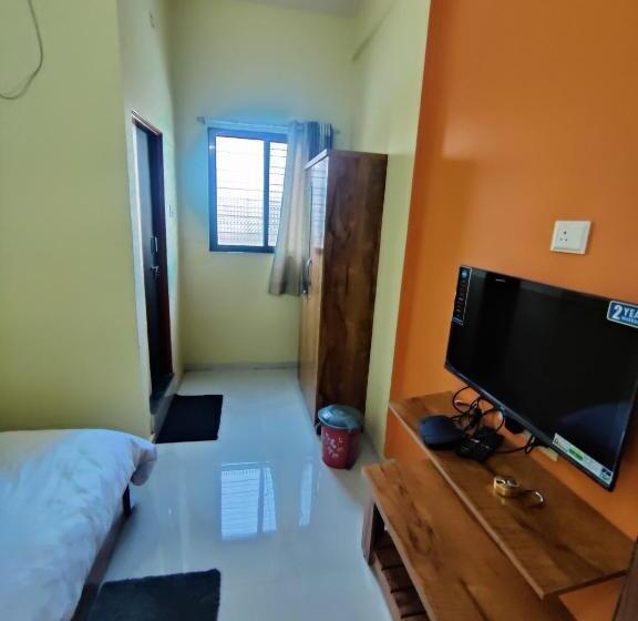 펜션 Raunak Guest House