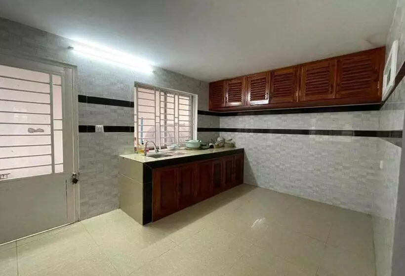 پانسیون The Hub Kampot