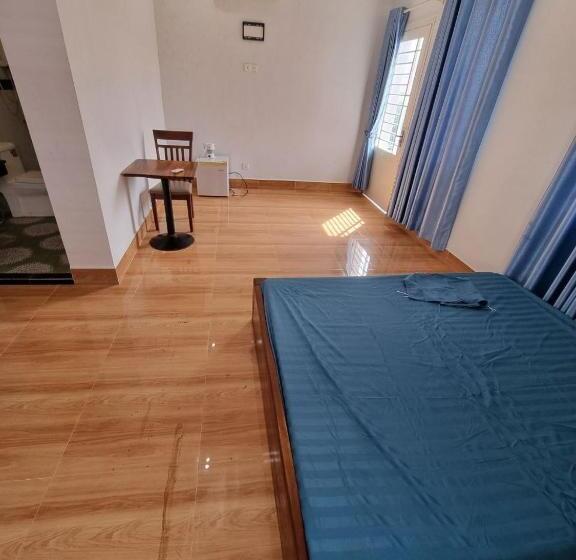 بنسيون The Hub Kampot