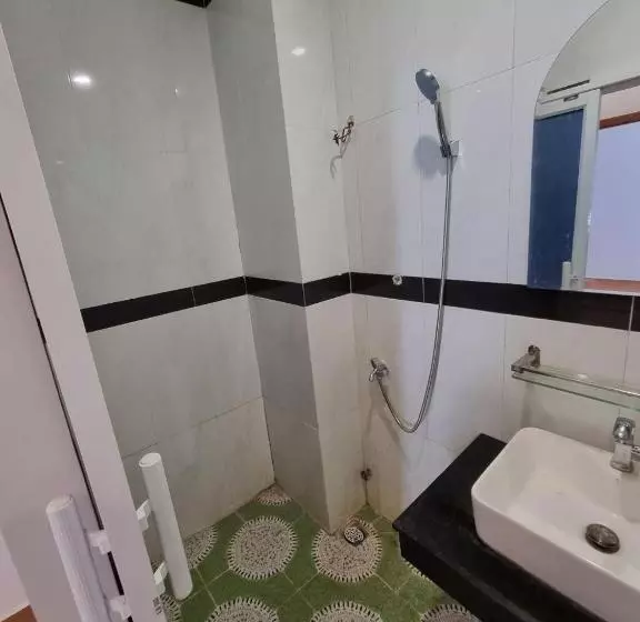 پانسیون The Hub Kampot