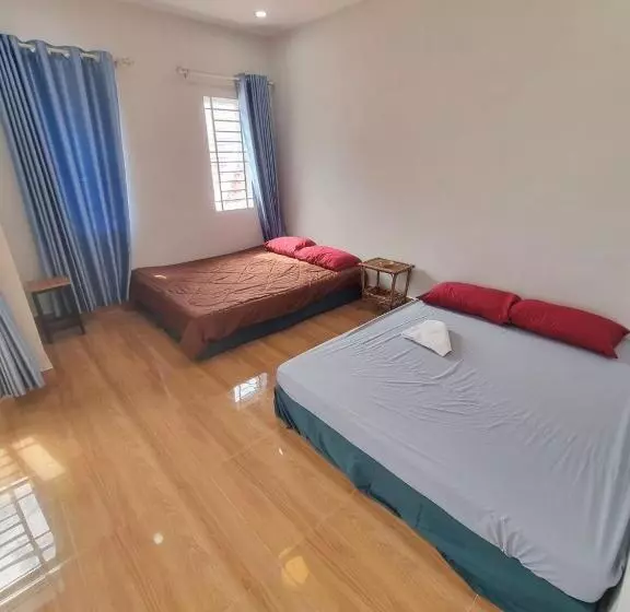 پانسیون The Hub Kampot