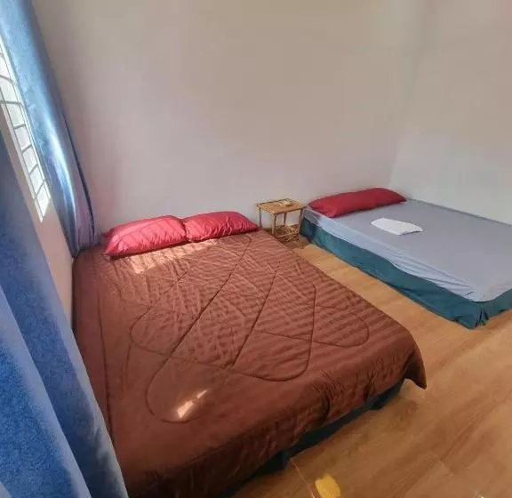 پانسیون The Hub Kampot