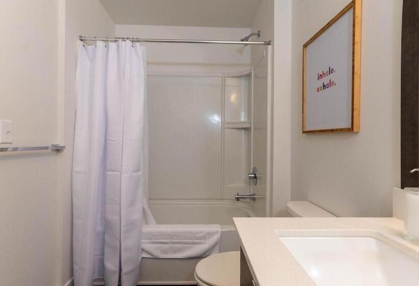 Self Check In Washer Dryer 4ksmart Tv King Bed Gym