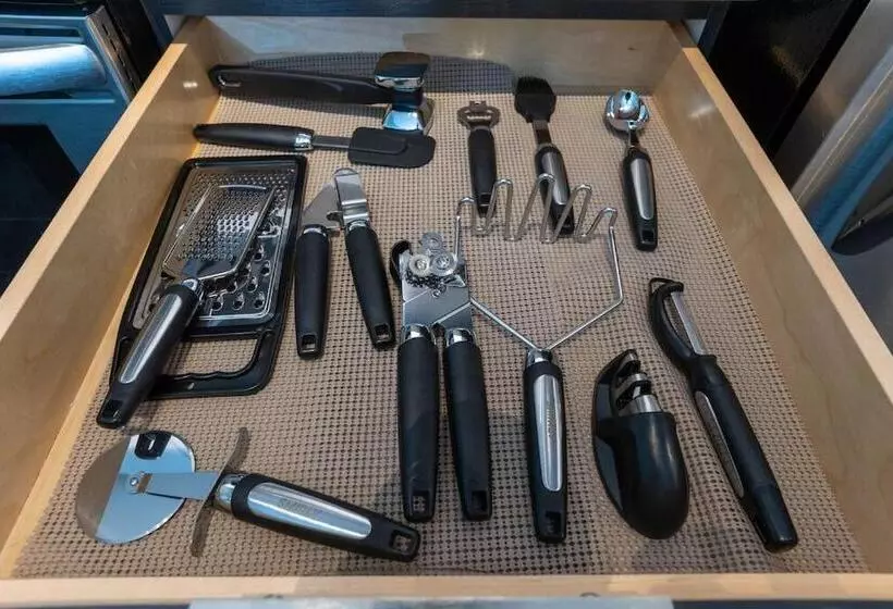 Self Check In Washer Dryer 4ksmart Tv King Bed Gym