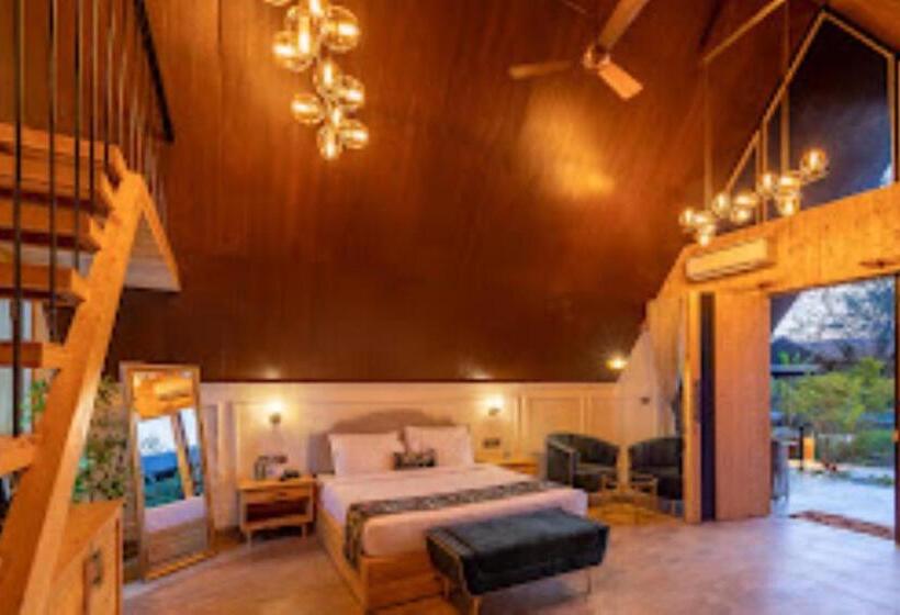 Serendipity Lakes & Resorts, Tamia