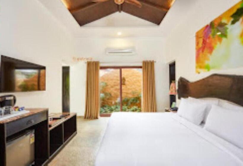 Serendipity Lakes & Resorts, Tamia