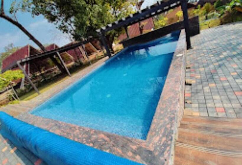 Serendipity Lakes & Resorts, Tamia