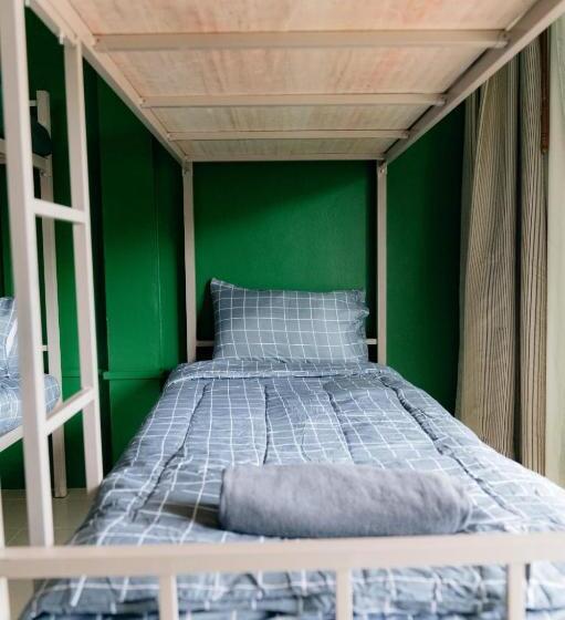 Aonang Knockout Hostel