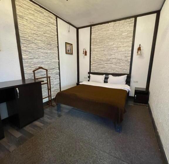 تختخواب و صبحانه Barvilla