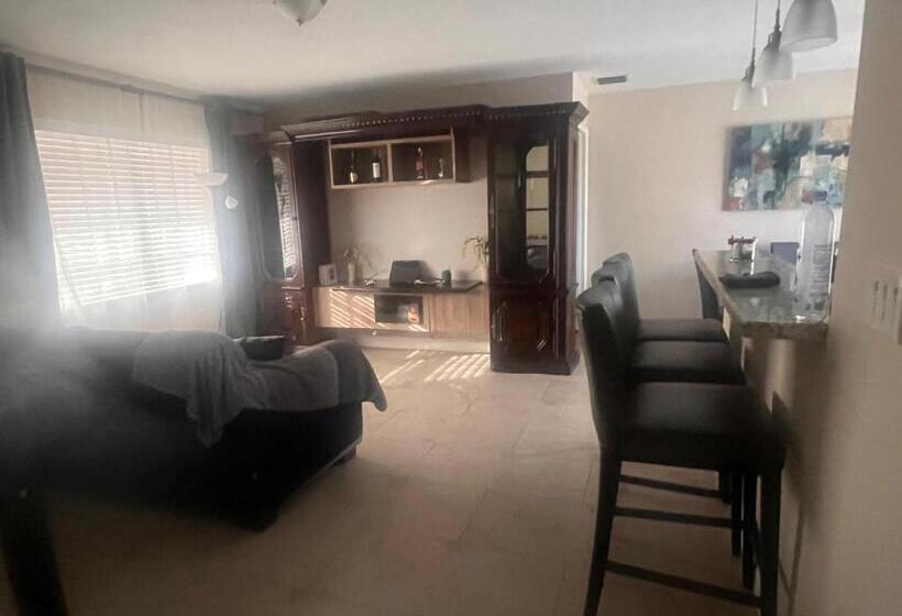 צימר Cómoda Habitación Con Desayuno En Hollywood