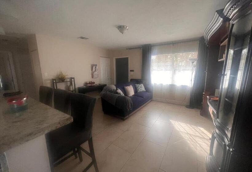 צימר Cómoda Habitación Con Desayuno En Hollywood