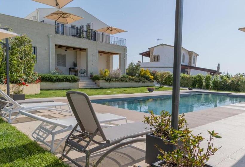 تختخواب و صبحانه Laportulaca Relax & Nature