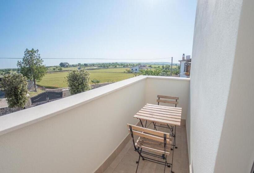 تختخواب و صبحانه Laportulaca Relax & Nature