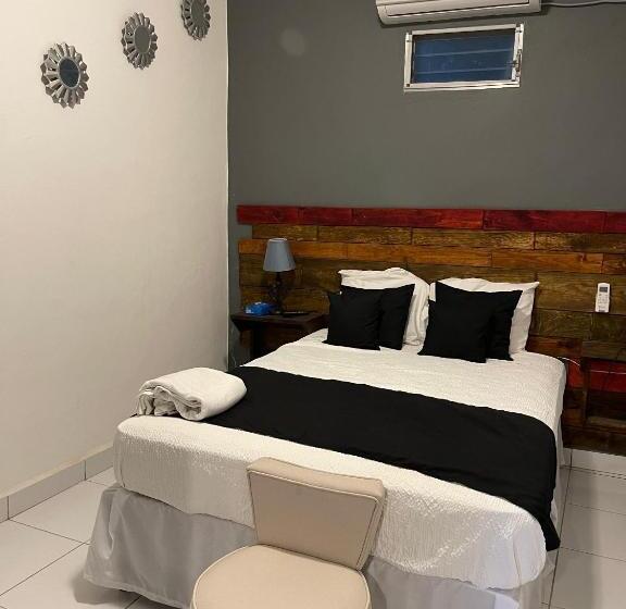 هتل Restaurante Y Bar Sofmel