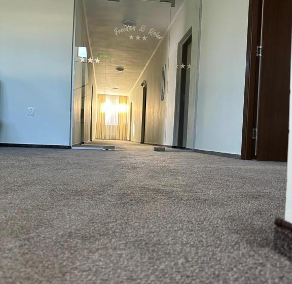 Отель Freedom&relax