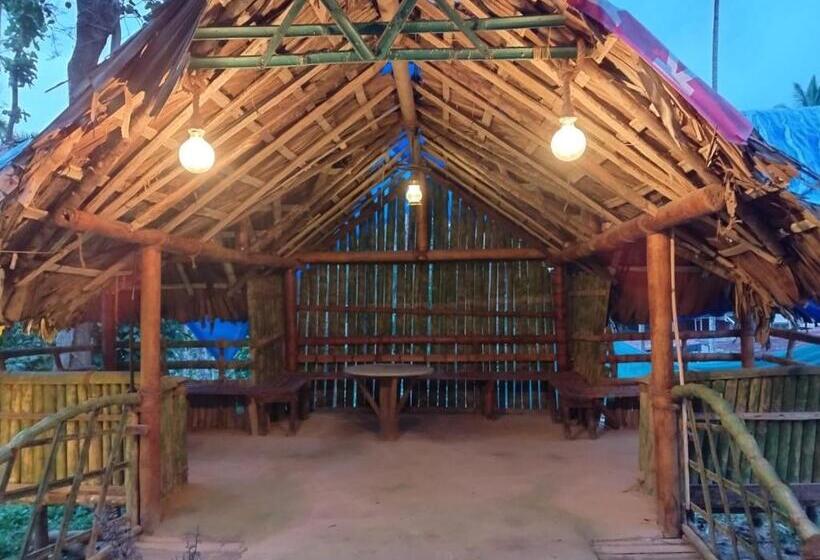 Hotel I Jas Rock N View