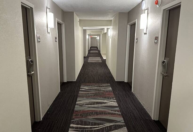 هتل Red Roof Inn Charleston Dunbar