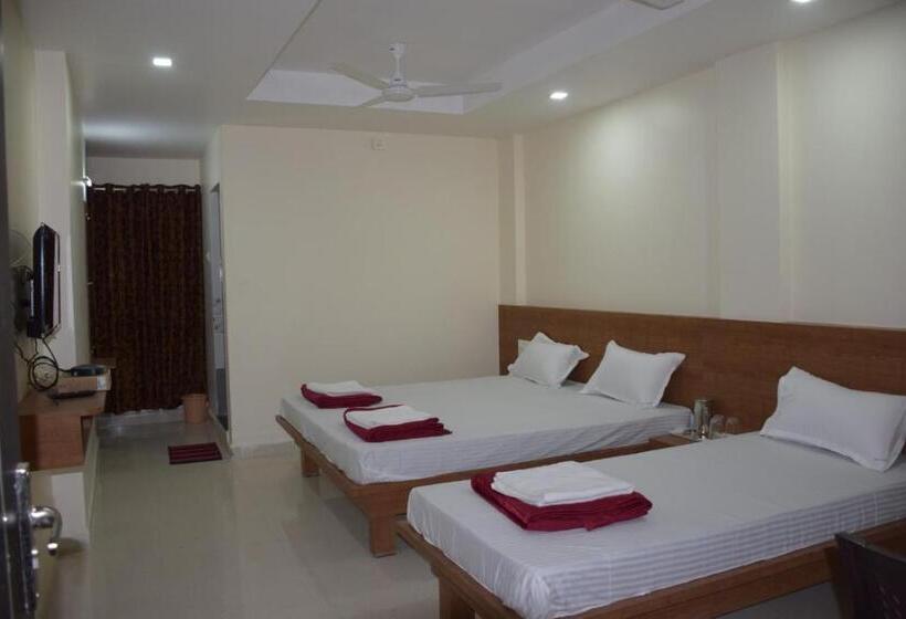 هتل Shrinivas Lodge