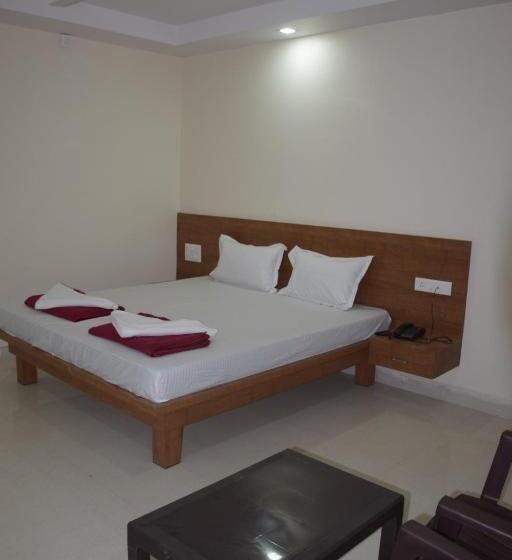 هتل Shrinivas Lodge