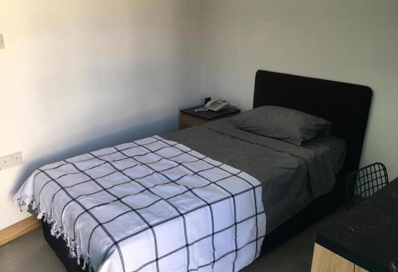 פנסיון Bella Casetta Guest House