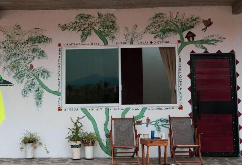 پانسیون Casa De Huespedes Colmena