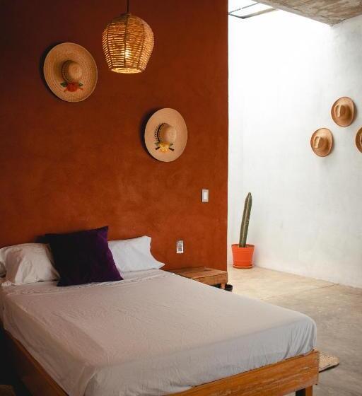 پانسیون Casa De Huespedes Colmena