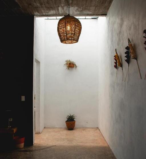 پانسیون Casa De Huespedes Colmena