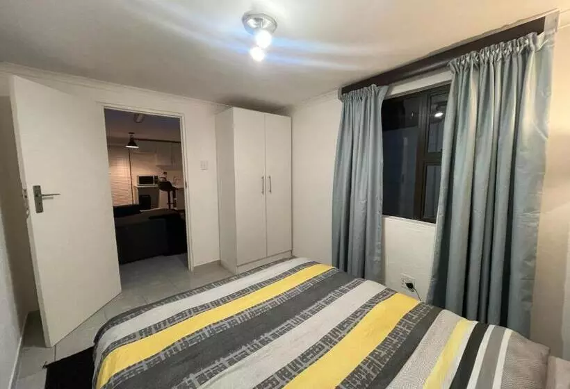 ペンション Domin Self Catering Apartments