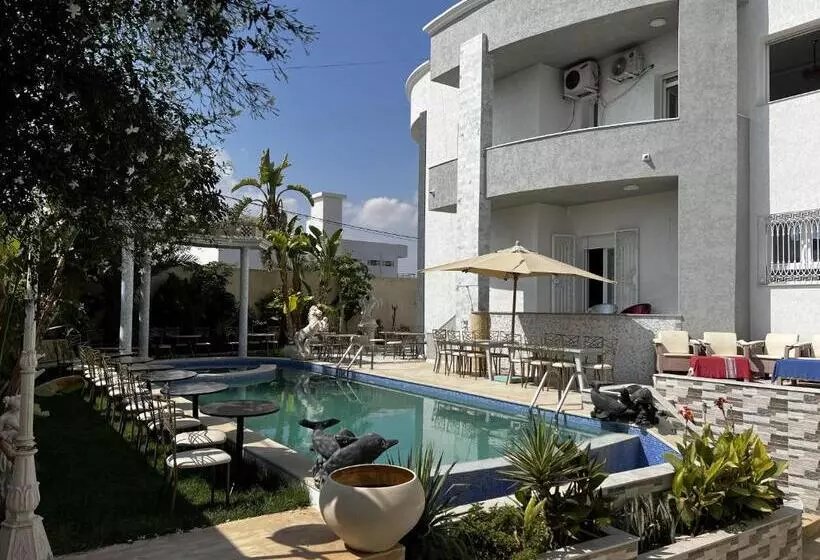 ペンション Villa Olympus   Monastir
